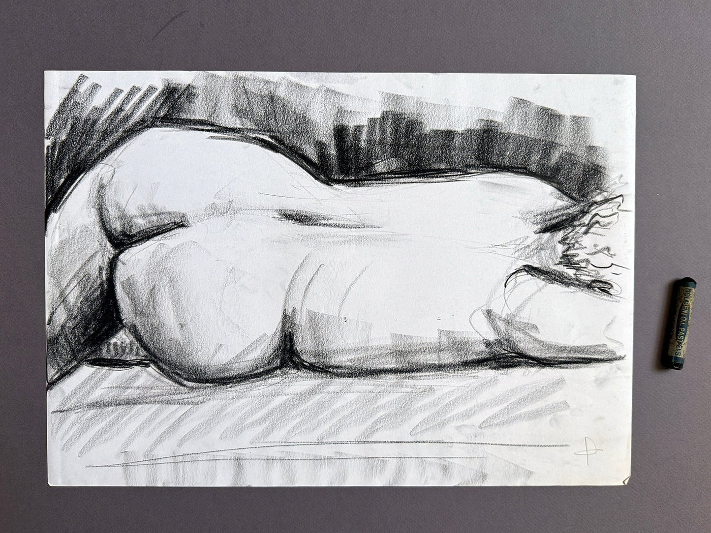 Nude -39