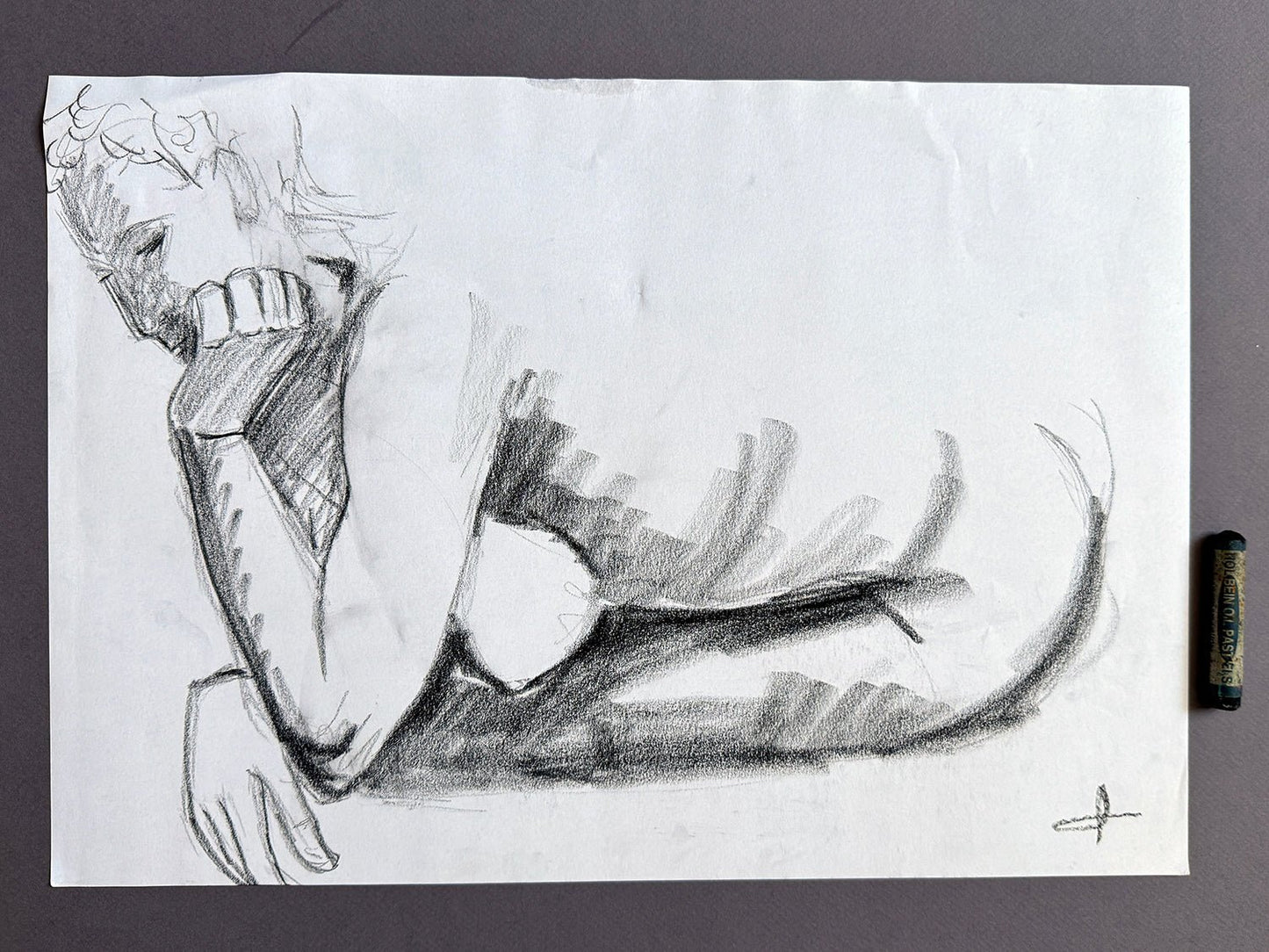 Nude -40