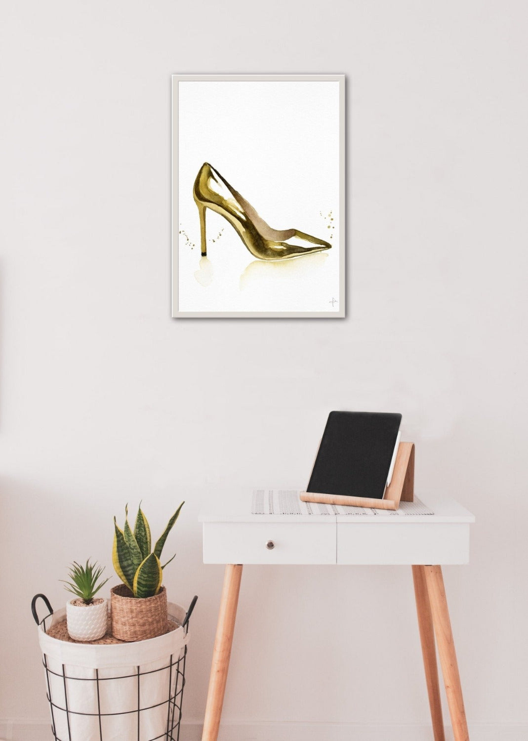 Romy the golden shoe